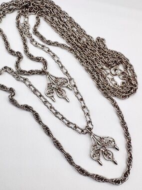 Vintage 70s Triple Strand Chain Necklace Floral Filigree Pendants Ornate Fancy